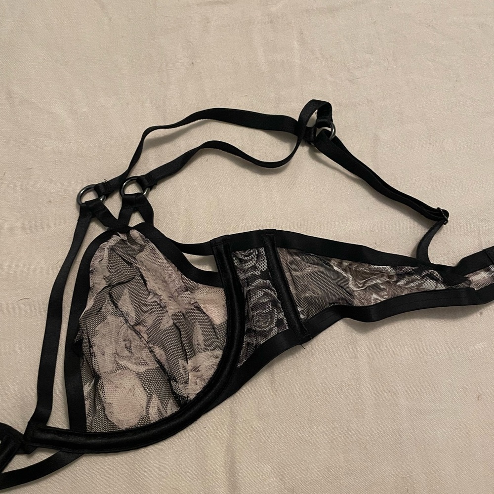 Bra - Picture 4 of 4